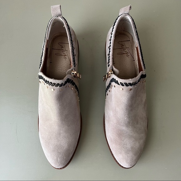 Latigo Anthropologie Tan Suede Studded Low Boots Size 9 1/2 US - Picture 2 of 9